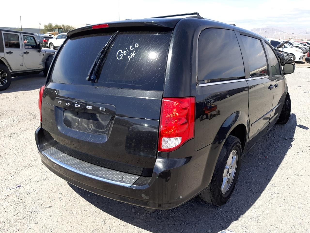 Photo 4 from auction – 2011 DODGE GRAND CARA with VIN 2D4RN5DGXBR657820