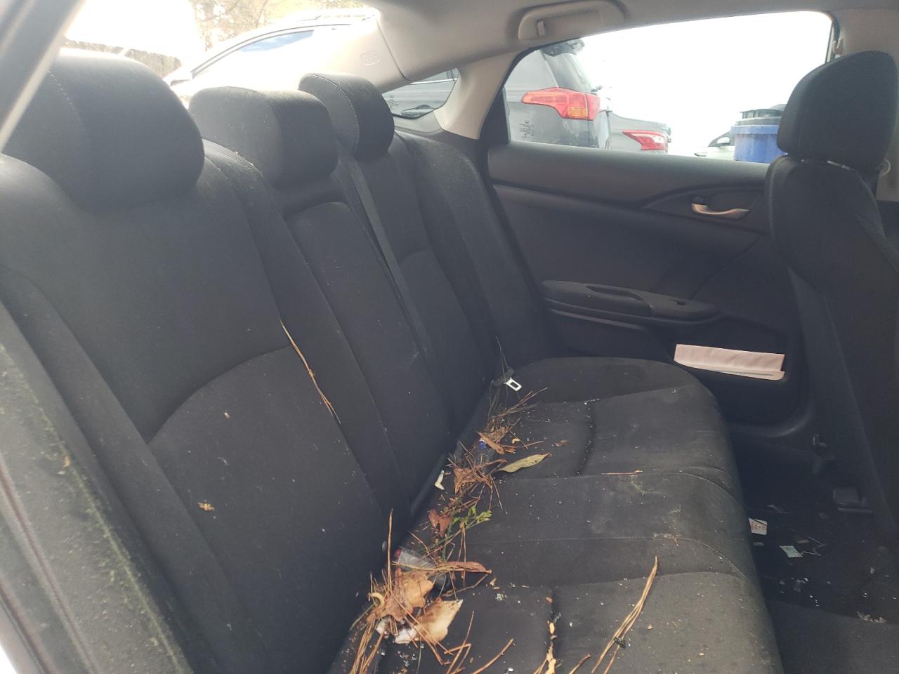 Photo 6 from auction – 2016 HONDA CIVIC EX with VIN 2HGFC2F73GH521559