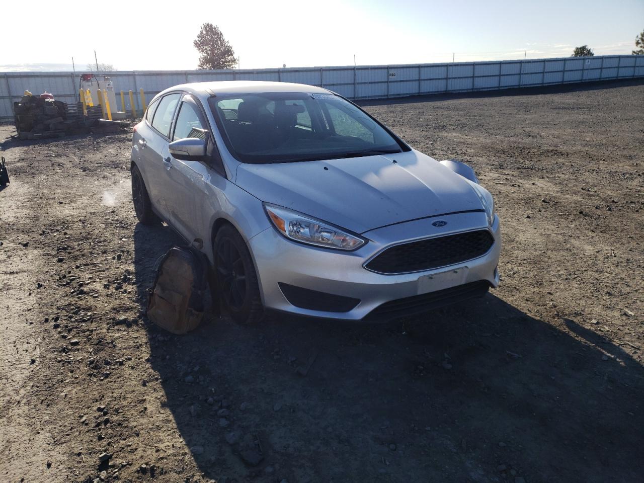 FORD FOCUS SE 2016 with VIN 1FADP3K29GL264233 - Photo from auction