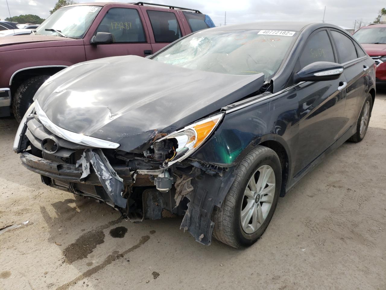 Photo 2 from auction – 2014 HYUNDAI SONATA GLS with VIN 5NPEB4AC9EH833175