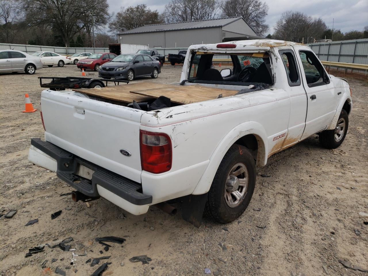 Photo 4 from auction – 2004 FORD EDGE with VIN 1FTYR14U03TA44014