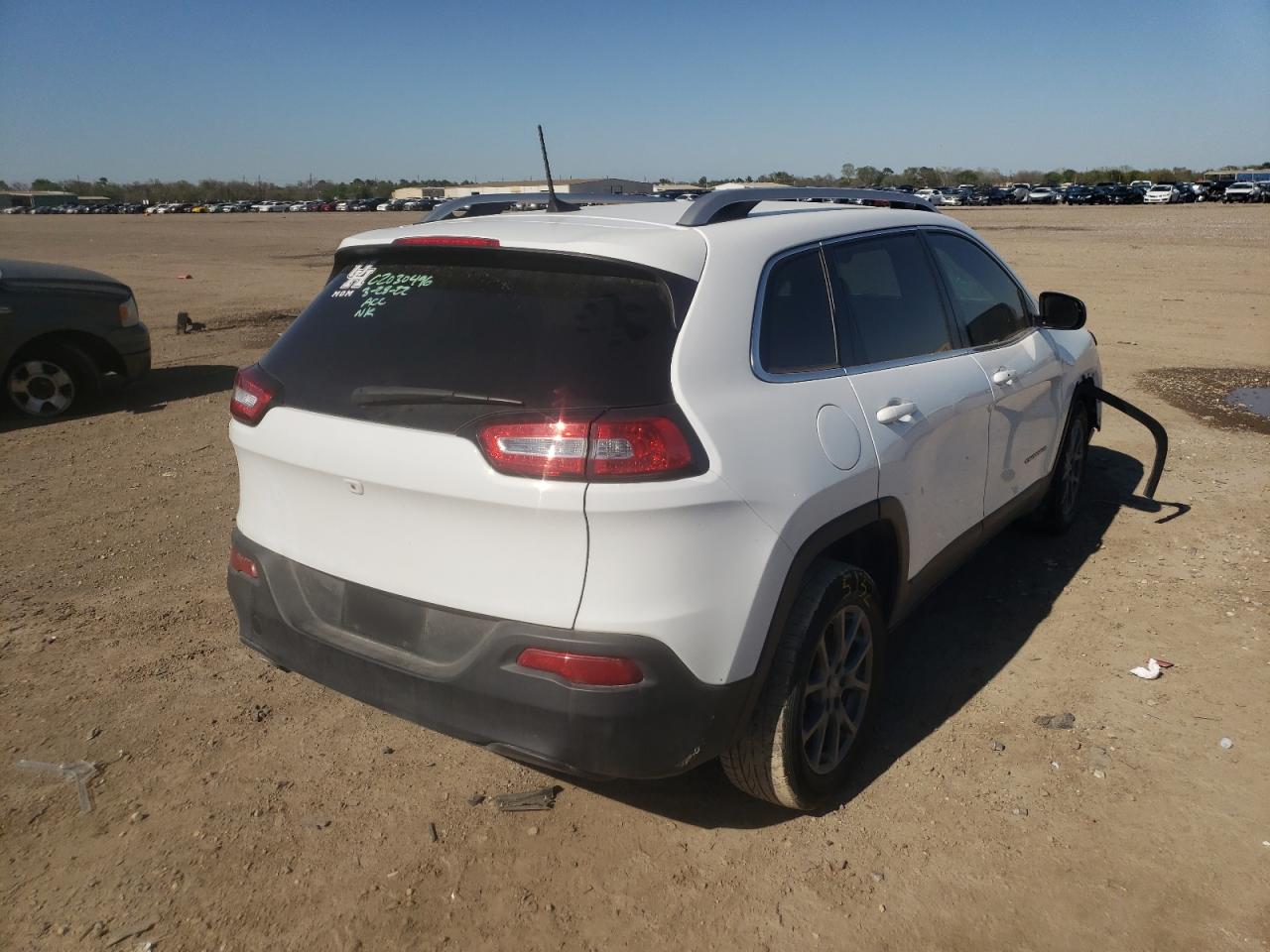 Photo 4 from auction – 2018 JEEP CHEROKEE L with VIN 1C4PJLLB2JD622653