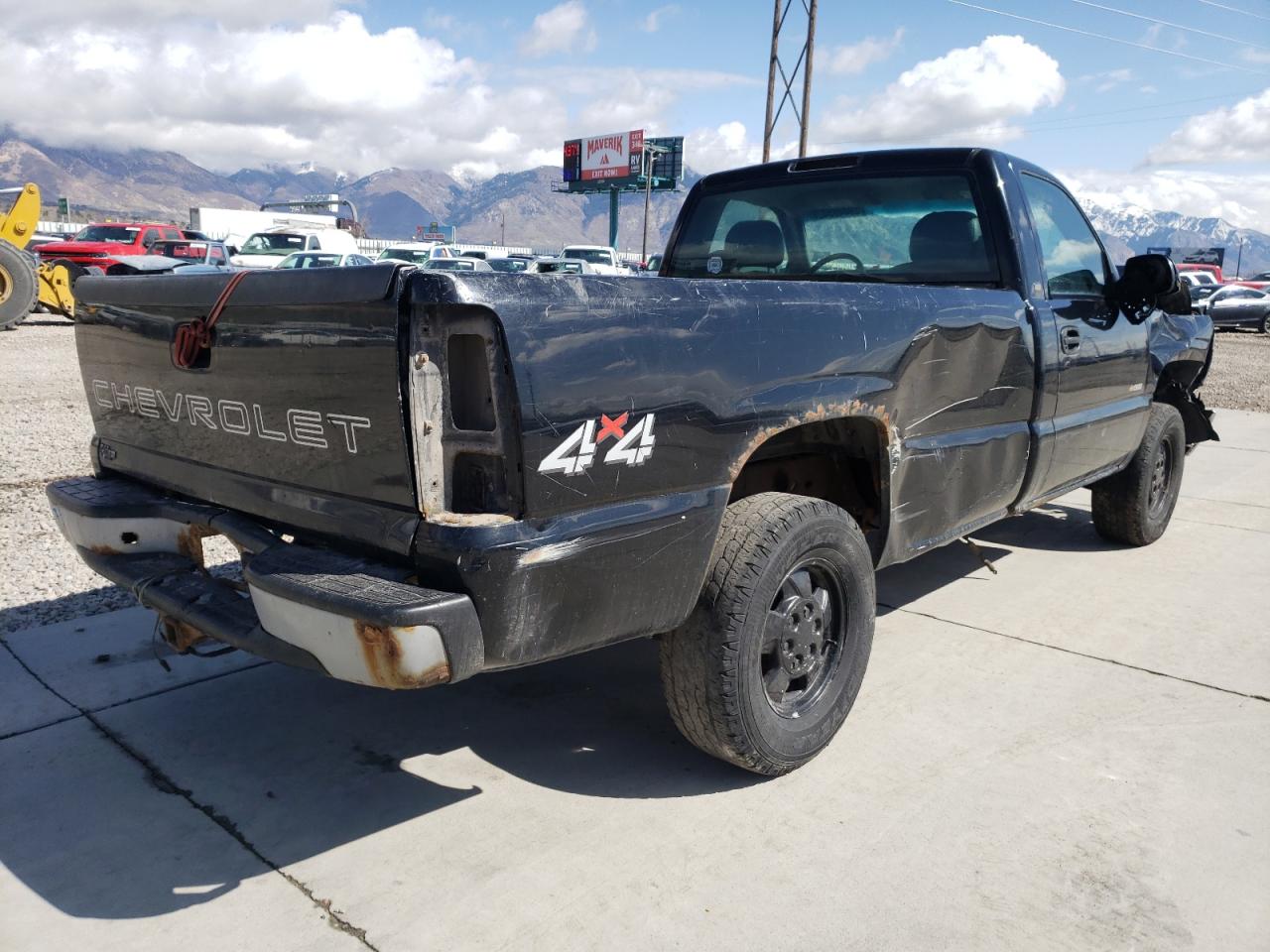Photo 4 from auction – 2002 CHEVROLET SILVERADO with VIN 1GCEK14W42Z180098