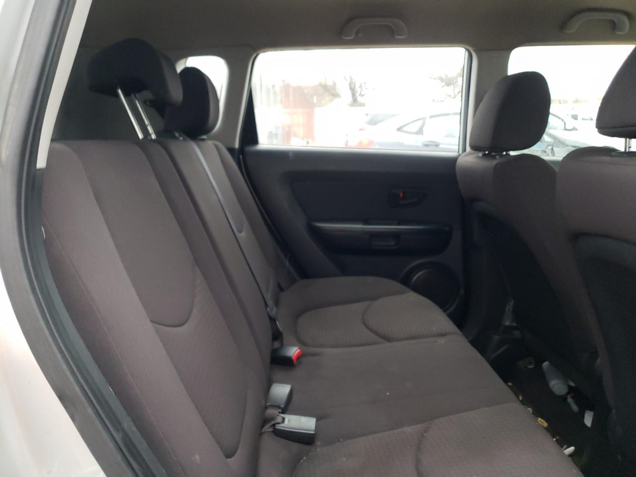 Photo 6 from auction – 2011 KIA SOUL with VIN KNDJT2A17B7714006