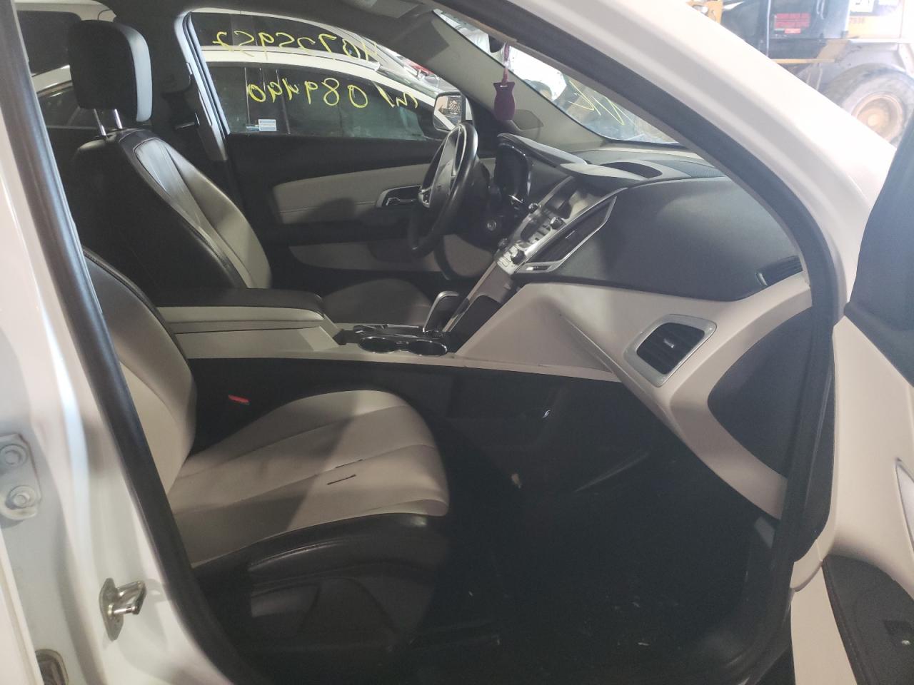 Photo 5 from auction – 2015 GMC TERRAIN SL with VIN 2GKFLXE31F6407875