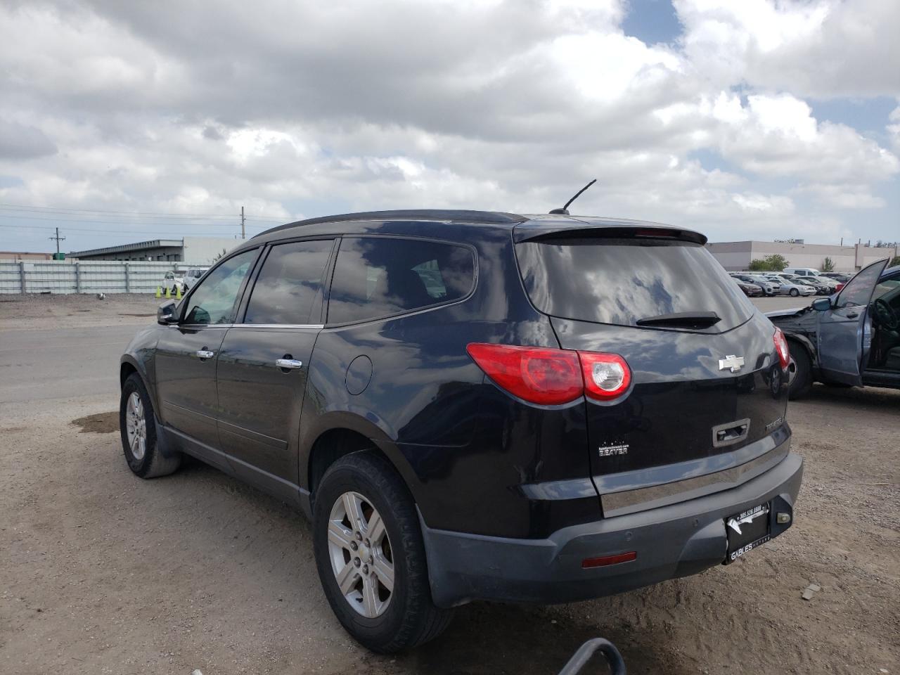 Photo 3 from auction – 2011 CHEVROLET TRAVERSE L with VIN 1GNKRJED7BJ204105