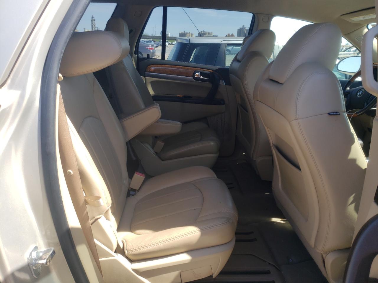Photo 6 from auction – 2011 BUICK ENCLAVE CX with VIN 5GAKRBED7BJ173230