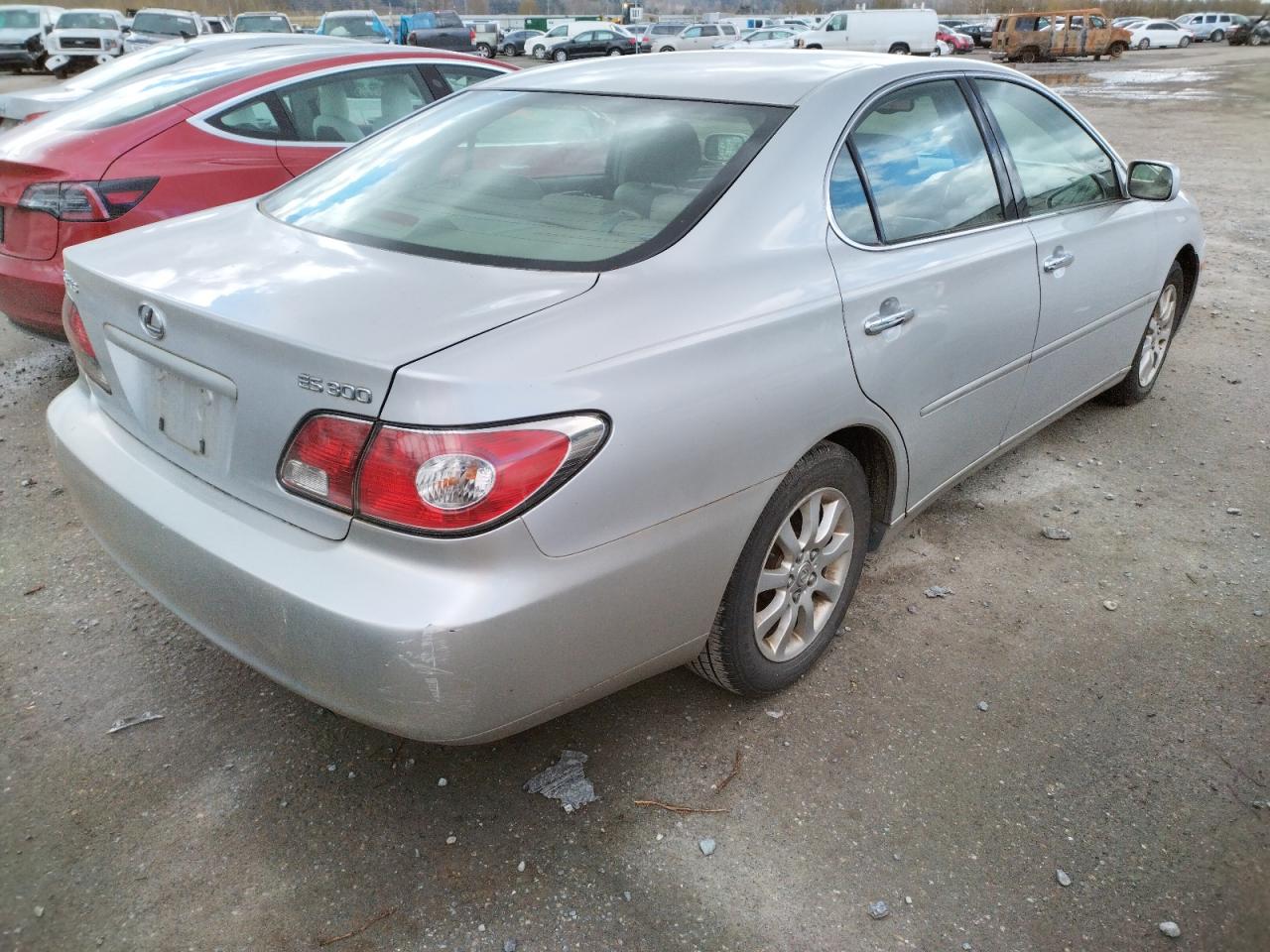 Photo 4 from auction – 2003 LEXUS ES 300 with VIN JTHBF30G530115248