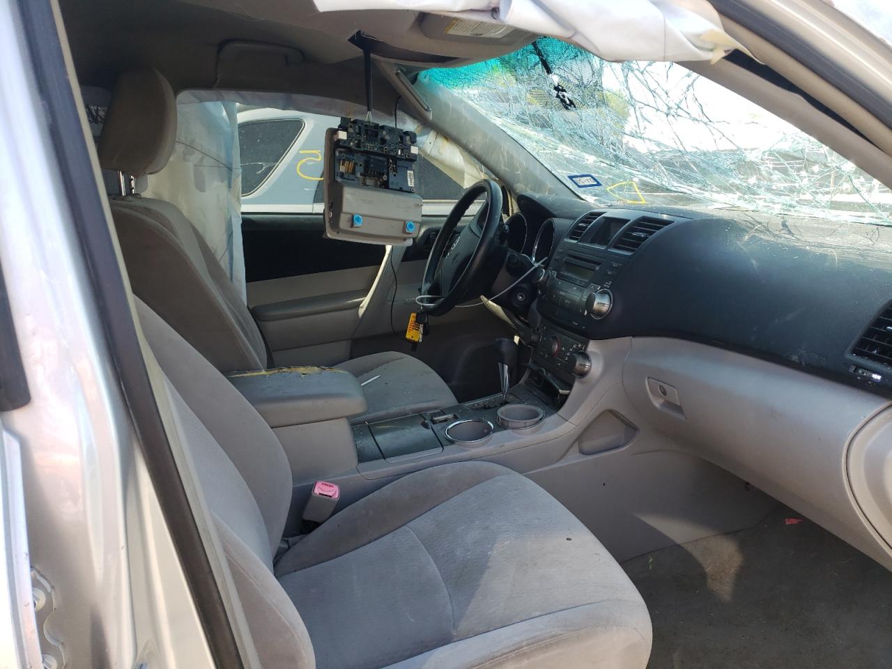 Photo 5 from auction – 2009 TOYOTA HIGHLANDER with VIN JTEDS41A992085508