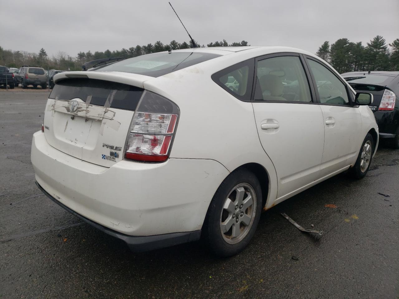 Photo 4 from auction – 2004 TOYOTA PRIUS with VIN JTDKB20U940021761