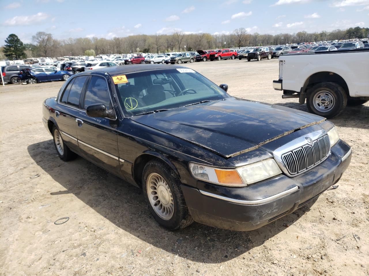 Photo 1 from auction – 2001 MERCURY GRAND MARQ with VIN 2MEFM75W51X651338