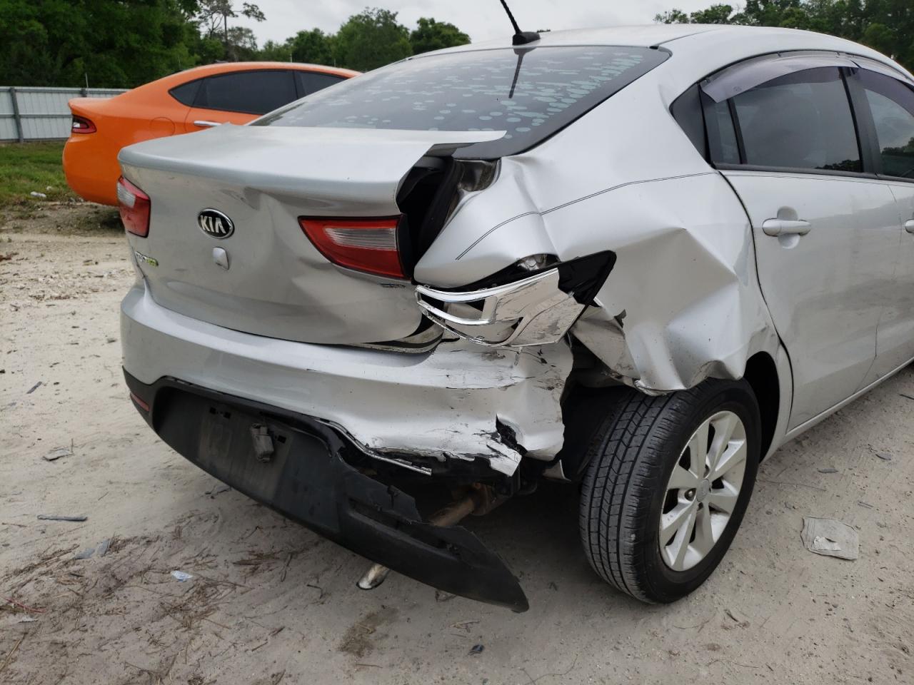 Photo 9 from auction – 2015 KIA RIO EX with VIN KNADN4A37F6427794