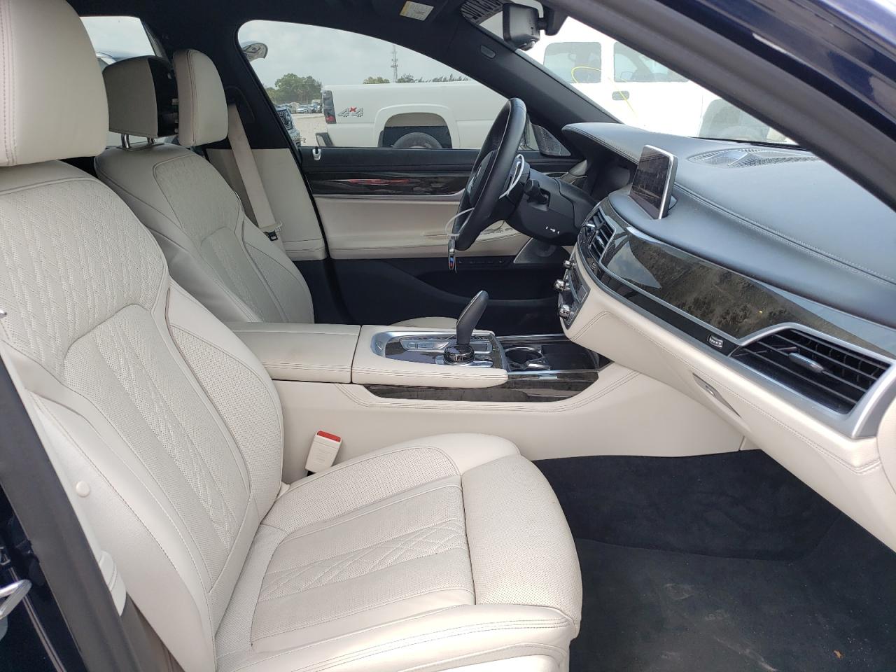 Photo 5 from auction – 2020 BMW 745XE with VIN WBA7W4C06LBM70572