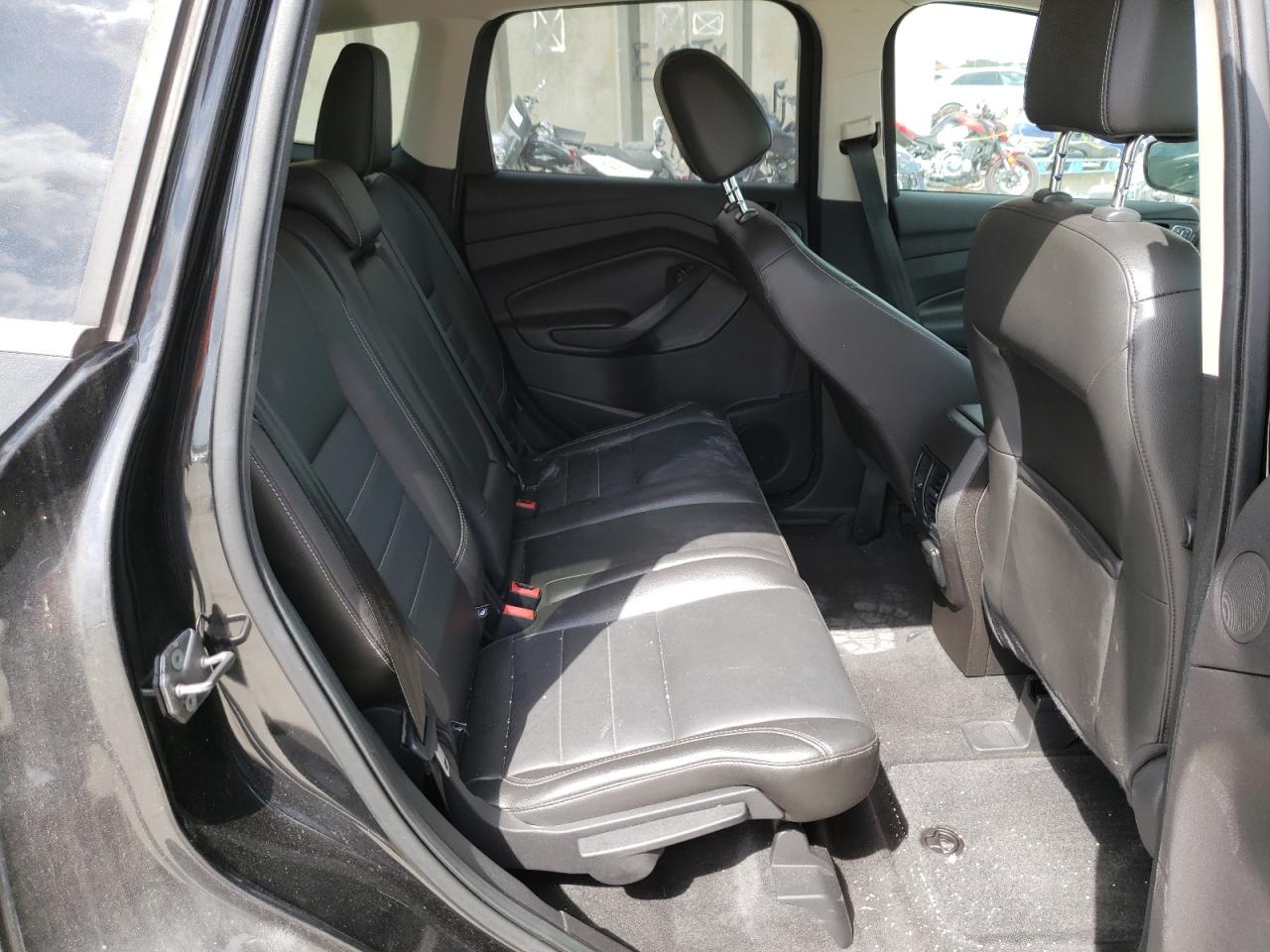 Photo 6 from auction – 2013 FORD ESCAPE SEL with VIN 1FMCU0HX2DUD67530