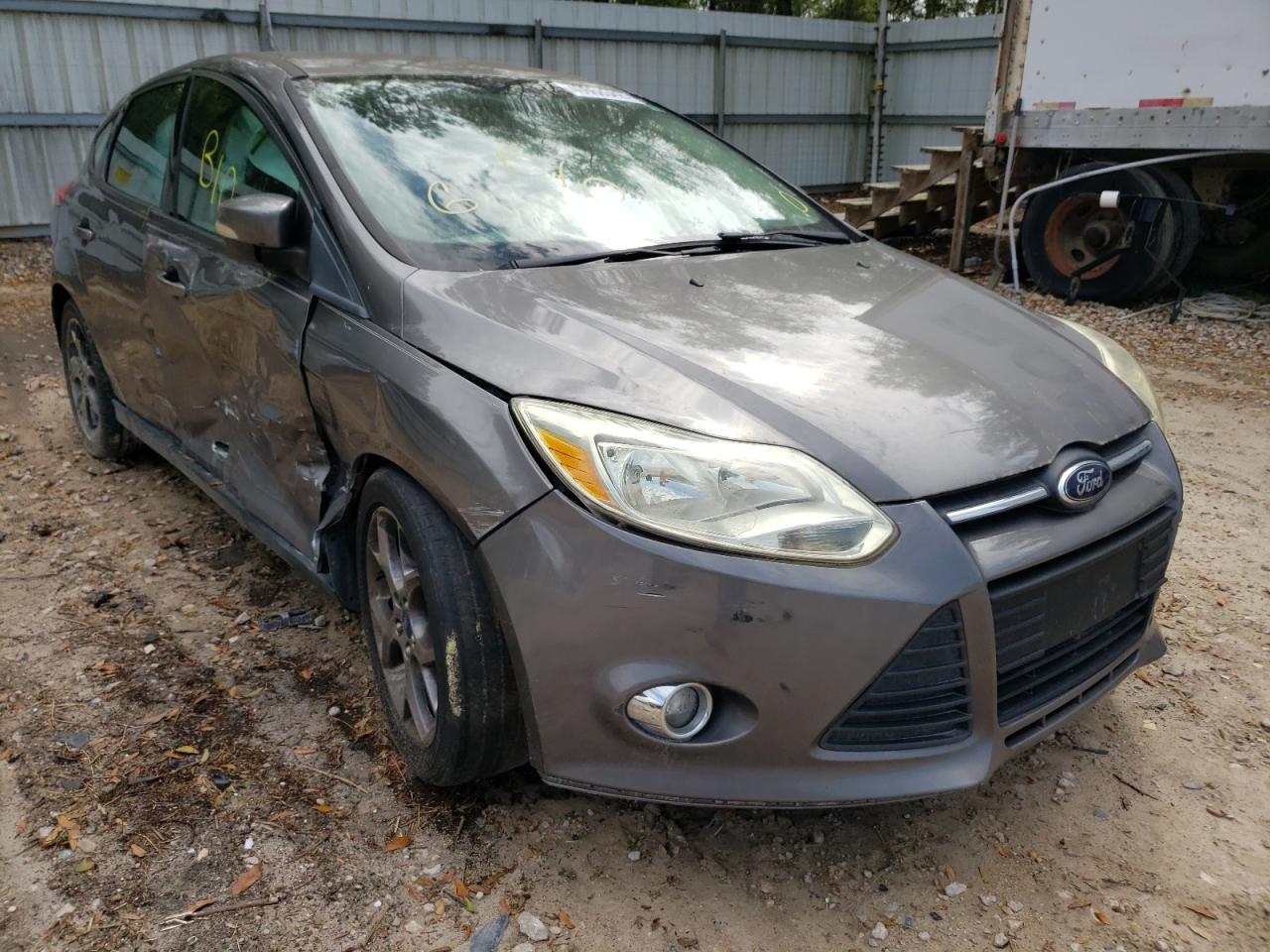 FORD FOCUS SE 2014 with VIN 1FADP3K25EL319290 - Photo from auction