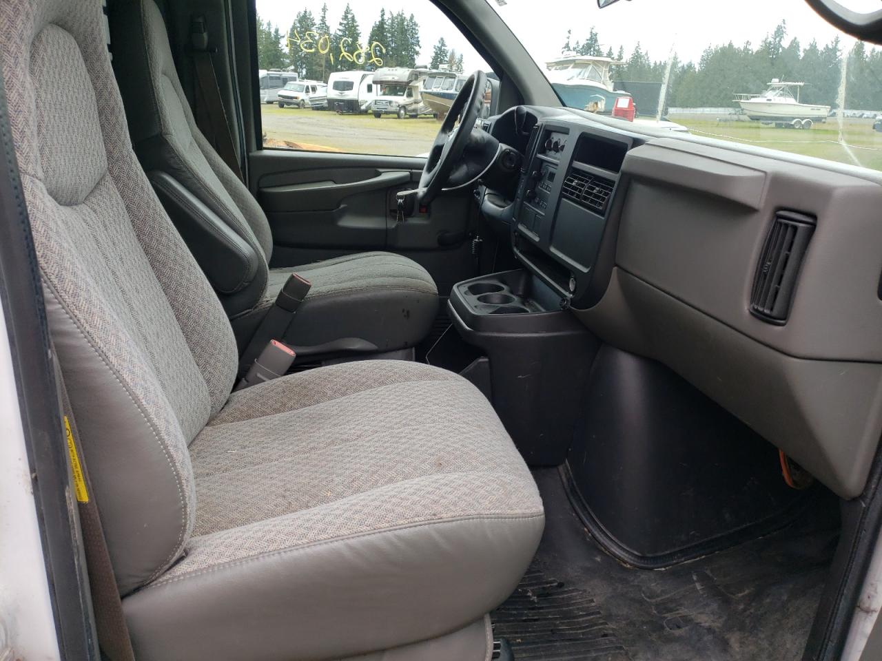 Photo 5 from auction – 2006 CHEVROLET EXPRESS G3 with VIN 1GCHG35U361258382