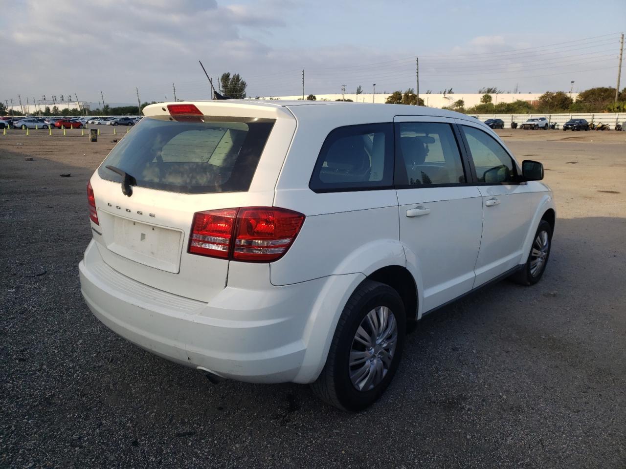 Photo 4 from auction – 2014 DODGE JOURNEY SE with VIN 3C4PDCAB0ET276757