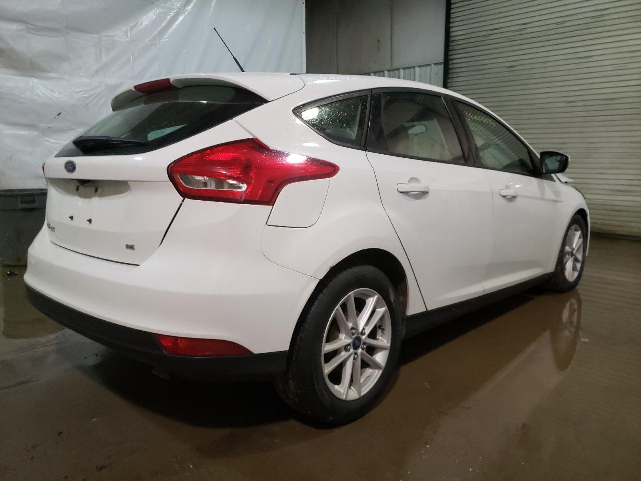 صورة رقم 4 من المزاد - 2017 FORD FOCUS SE مع VIN 1FADP3K27HL249022