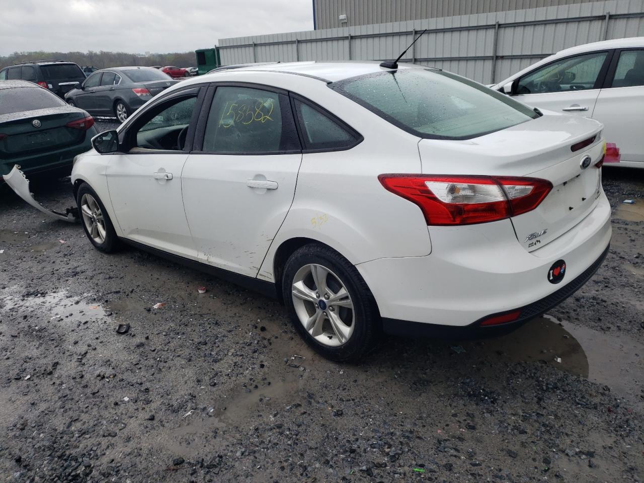 Photo 3 from auction – 2014 FORD FOCUS SE with VIN 1FADP3F21EL262743