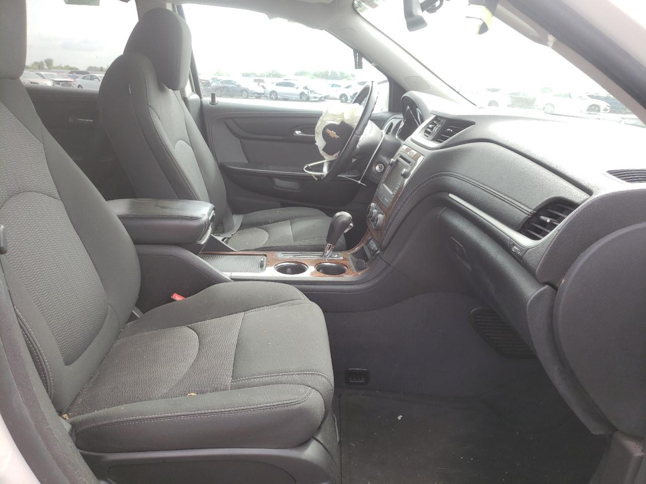 Photo 5 from auction – 2014 CHEVROLET TRAVERSE L with VIN 1GNKVHKD6EJ108964