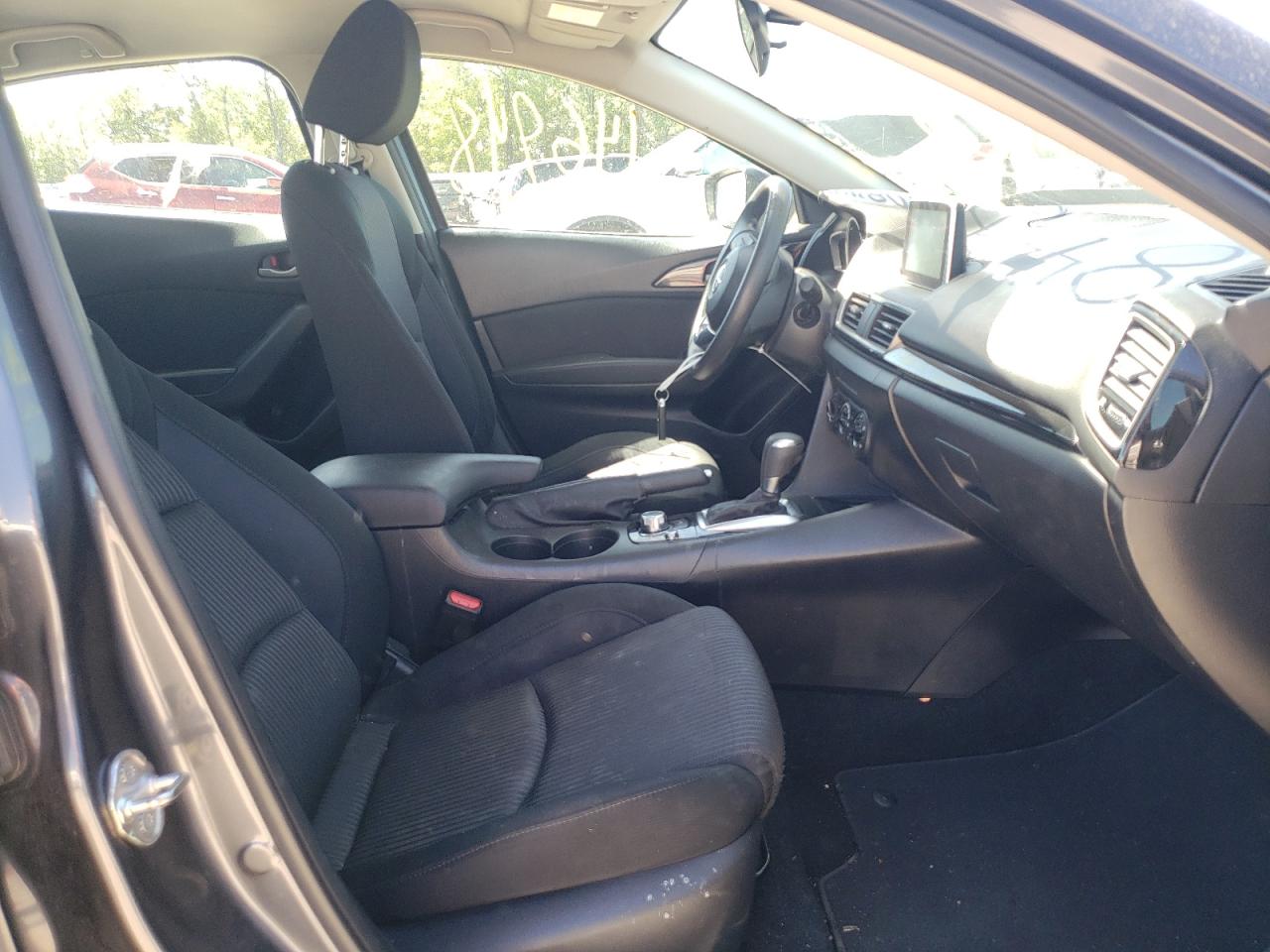 Photo 5 from auction – 2016 MAZDA 3 SPORT with VIN 3MZBM1U71GM259983