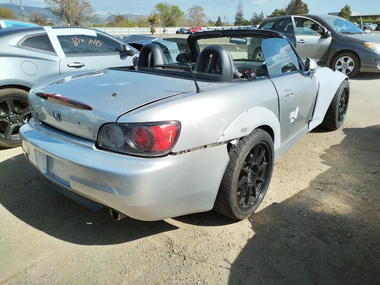 Photo 20 from auction – 2002 HONDA S2000 with VIN JHMAP11412T003366