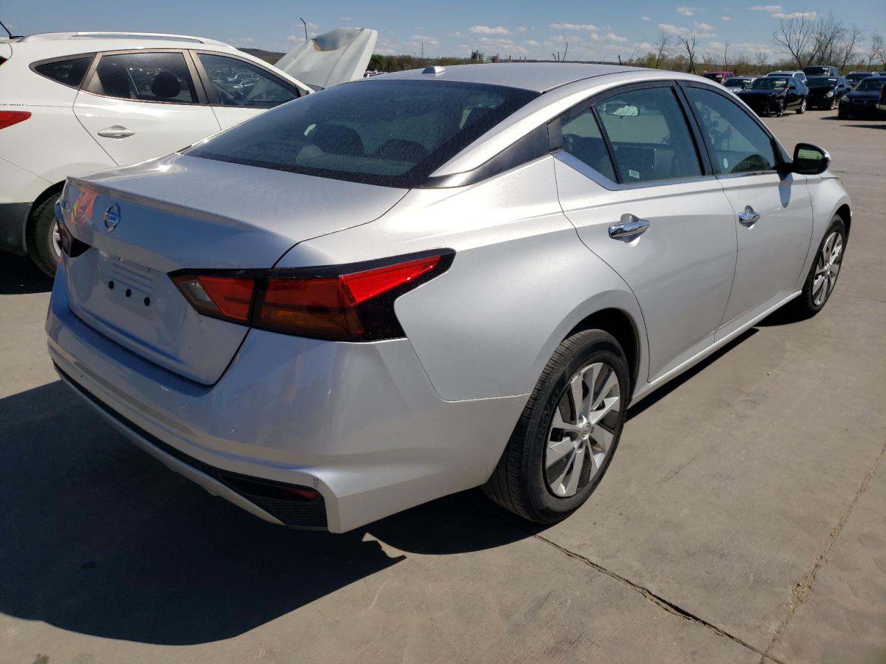 Photo 4 from auction – 2020 NISSAN ALTIMA S with VIN 1N4BL4BV2LC240854