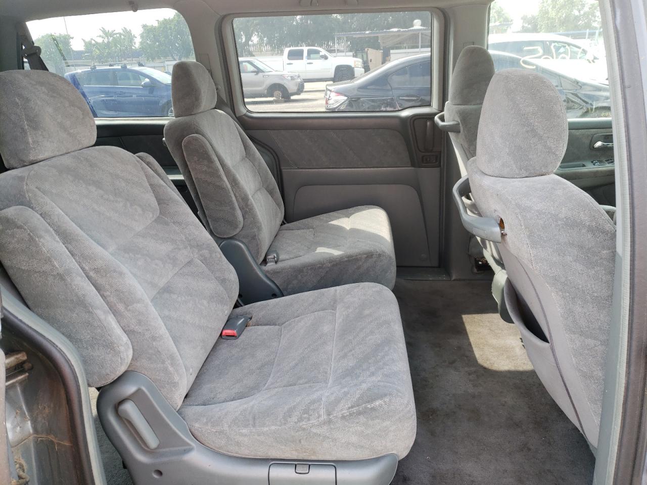 Photo 6 from auction – 2002 HONDA ODYSSEY EX with VIN 5FNRL18682B003522