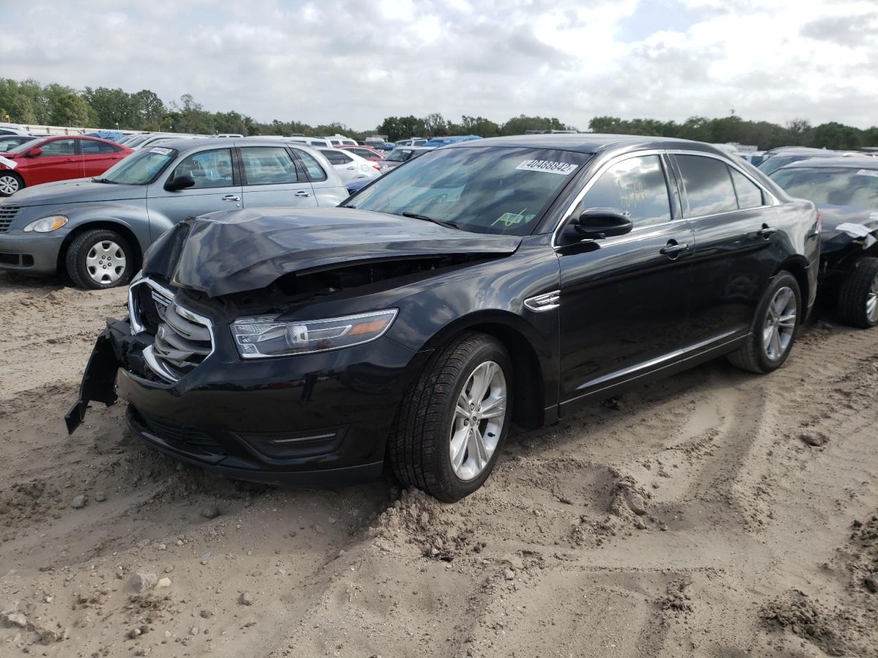 Photo 2 from auction – 2016 FORD TAURUS SEL with VIN 1FAHP2E84GG132632