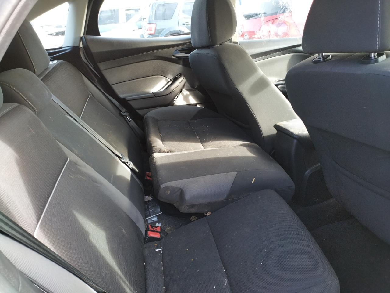 Photo 6 from auction – 2013 FORD FOCUS SE with VIN 1FADP3K24DL184883