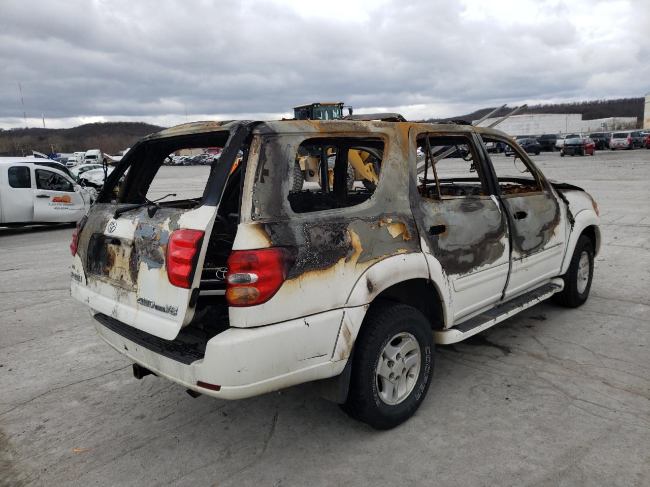 Photo 4 from auction – 2002 TOYOTA SEQUOIA LI with VIN 5TDBT48A82S088381