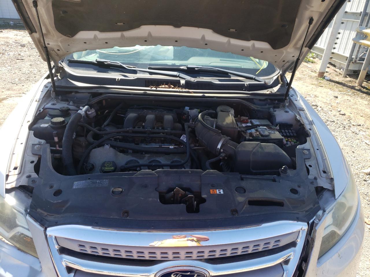 Photo 7 from auction – 2011 FORD TAURUS LIM with VIN 1FAHP2FW2BG111395