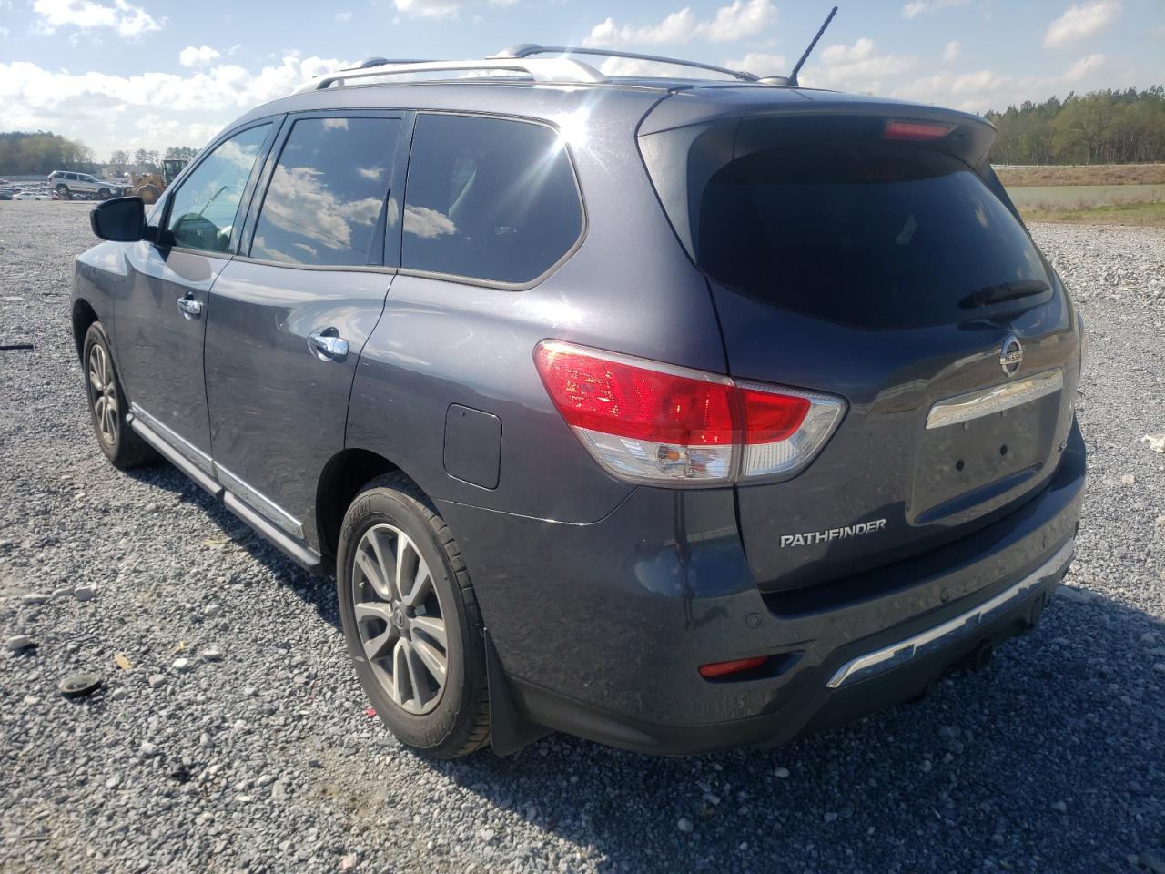 Photo 3 from auction – 2013 NISSAN PATHFINDER with VIN 5N1AR2MN5DC611430