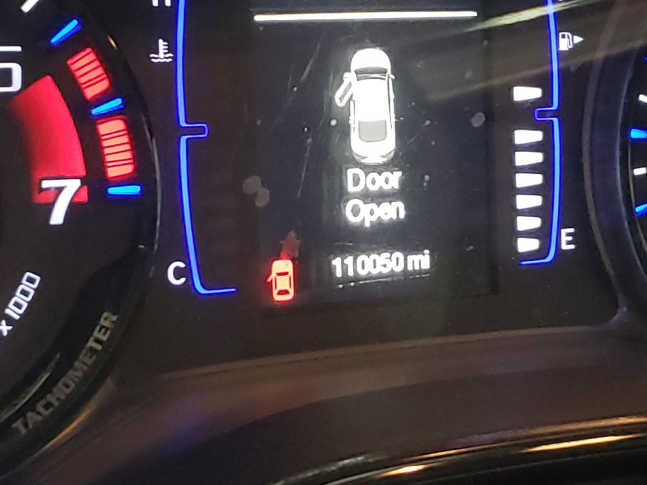 Photo 8 from auction – 2015 CHRYSLER 200 S with VIN 1C3CCCBB8FN719775