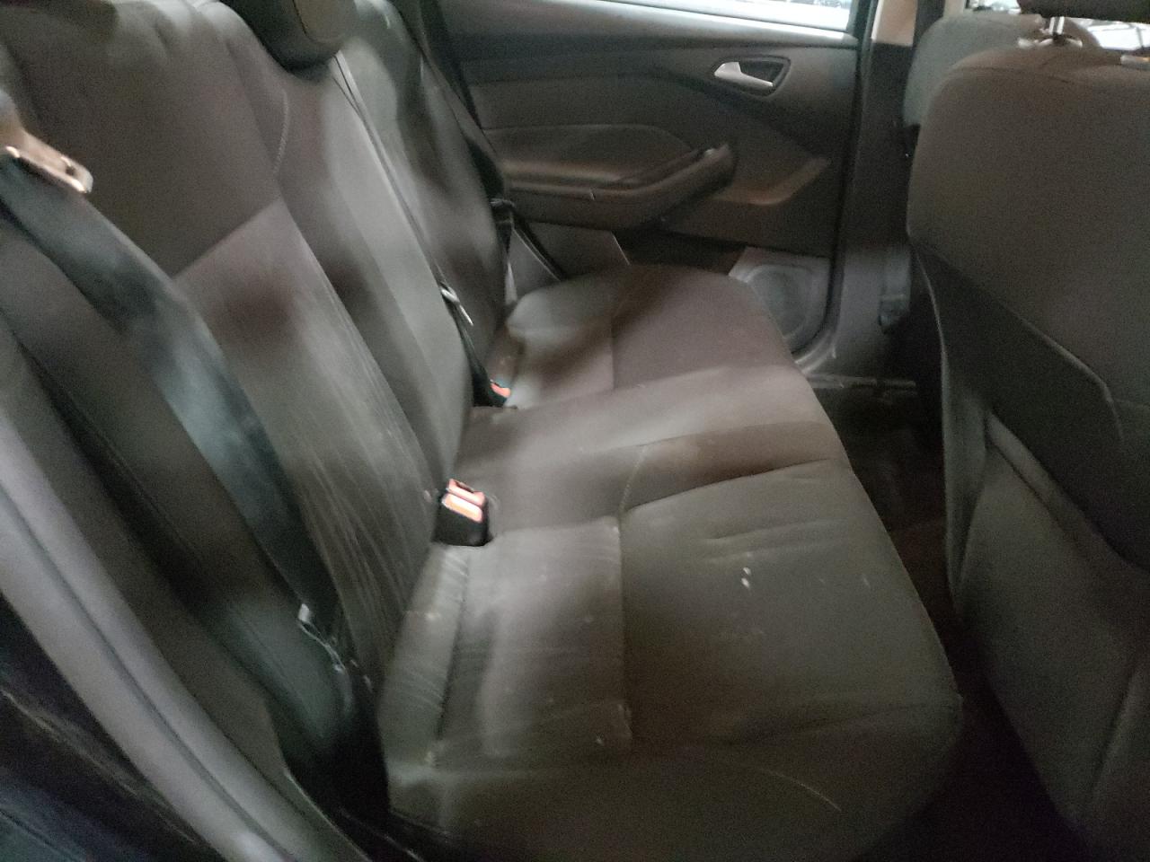 Photo 6 from auction – 2018 FORD FOCUS SE with VIN 1FADP3FE5JL267383