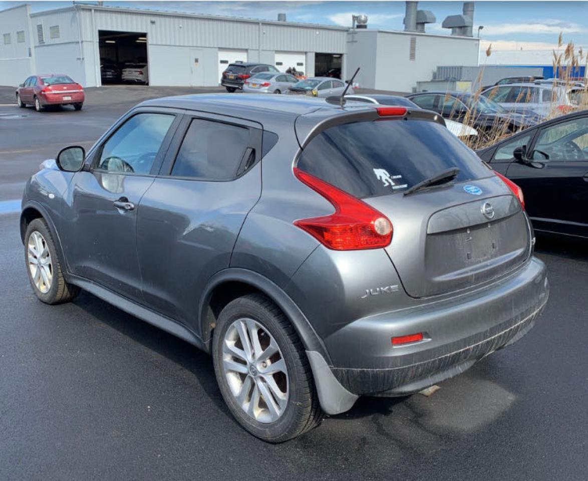 Photo 3 from auction – 2011 NISSAN JUKE S with VIN JN8AF5MV7BT017356
