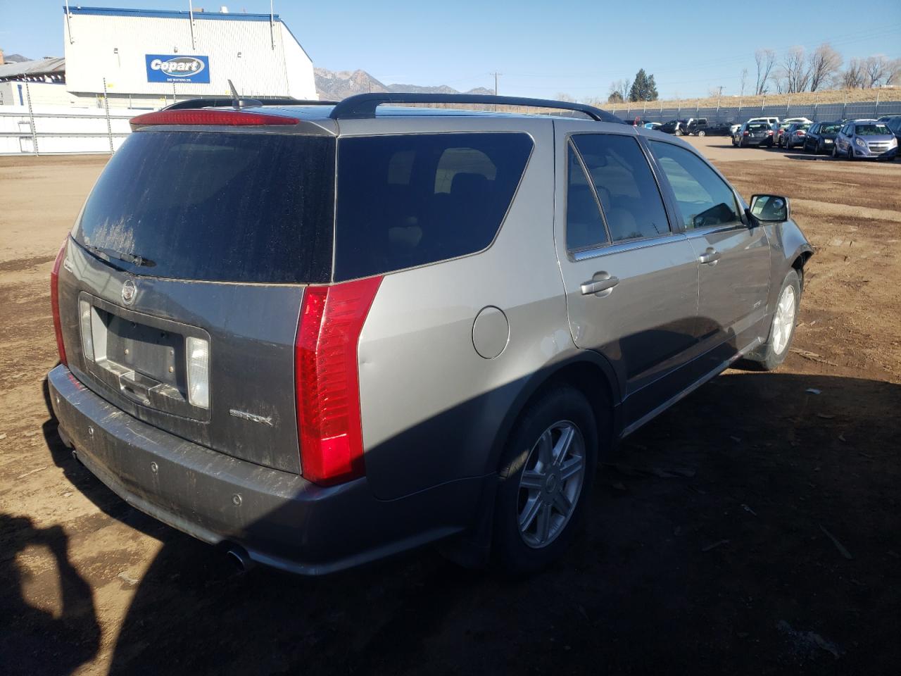 Photo 4 from auction – 2005 CADILLAC SRX with VIN 1GYEE637150174356