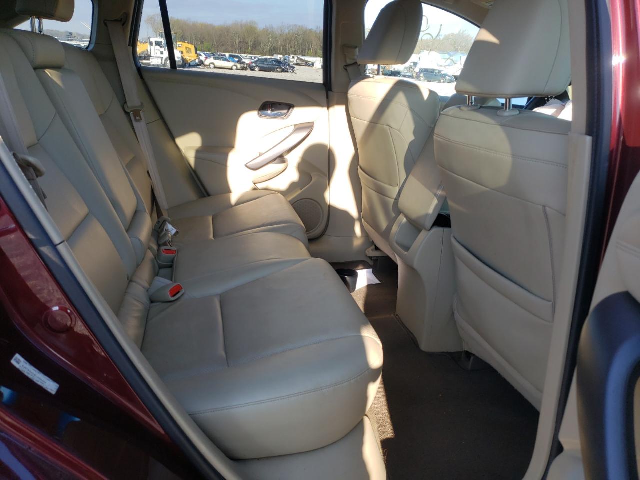 Photo 6 from auction – 2015 ACURA RDX with VIN 5J8TB3H31FL005384