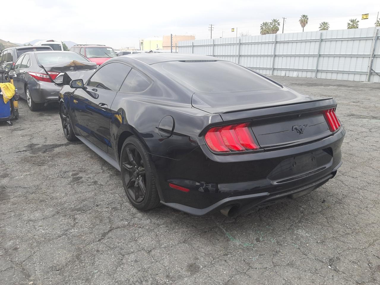 Photo 3 from auction – 2018 FORD MUSTANG with VIN 1FA6P8TH7J5159890