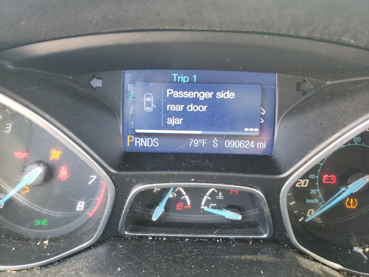 Photo 8 from auction – 2013 FORD FOCUS SE with VIN 1FADP3F28DL381212
