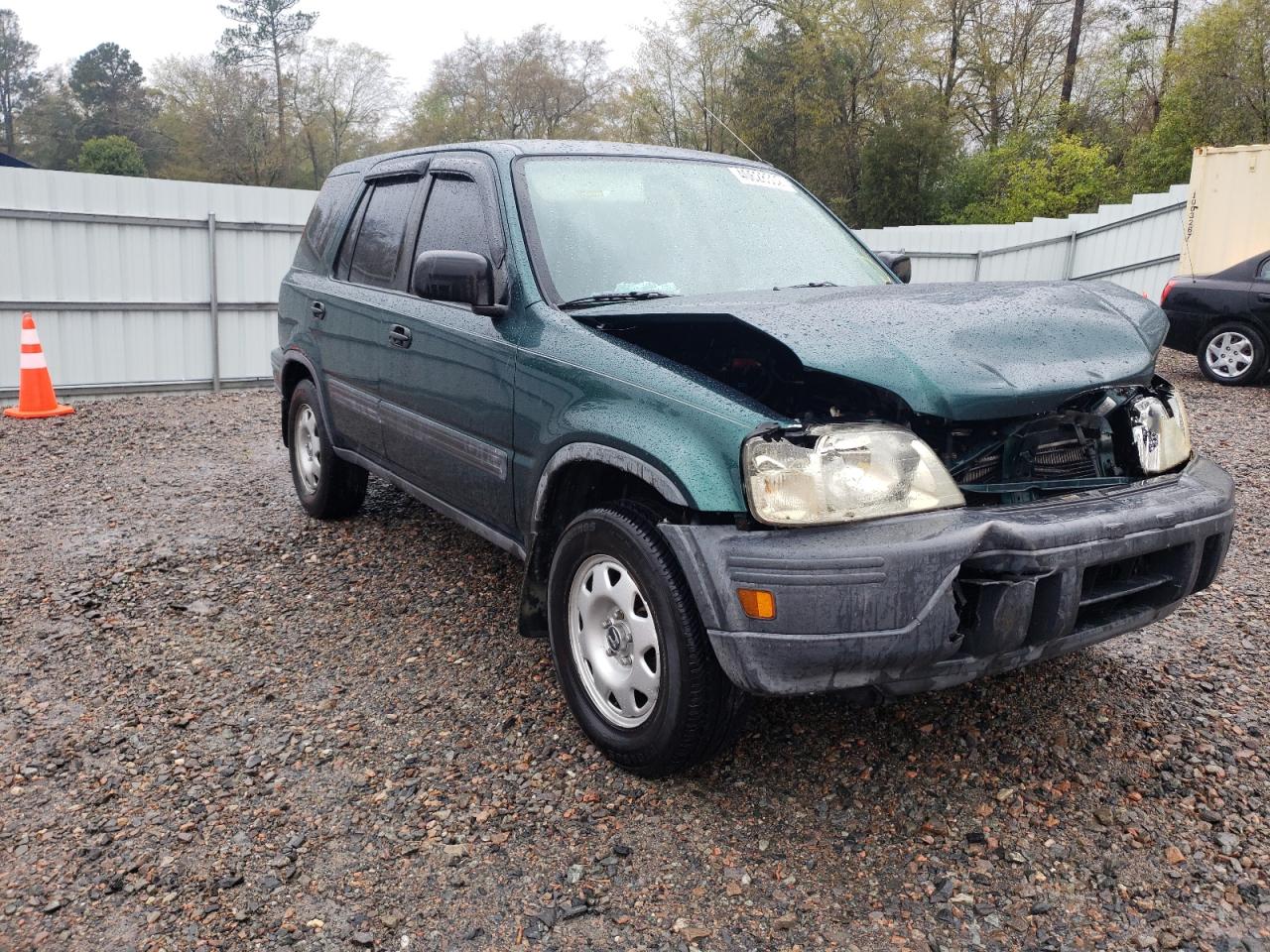 HONDA CR-V LX 2000 with VIN JHLRD2843YC003728 - Photo from auction