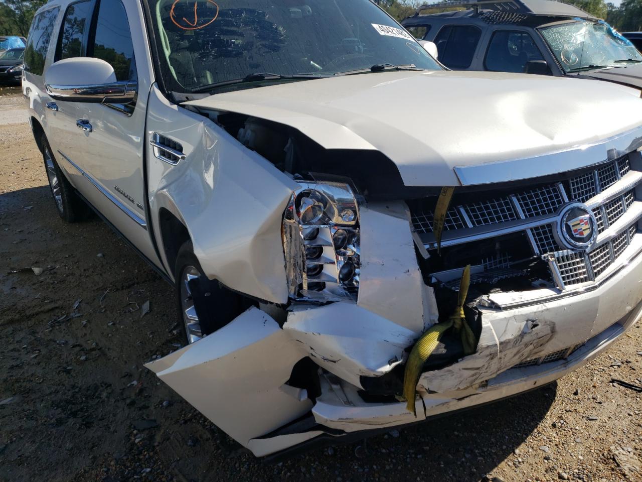 Photo 9 from auction – 2011 CADILLAC ESCALADE E with VIN 1GYS3KEFXBR329080