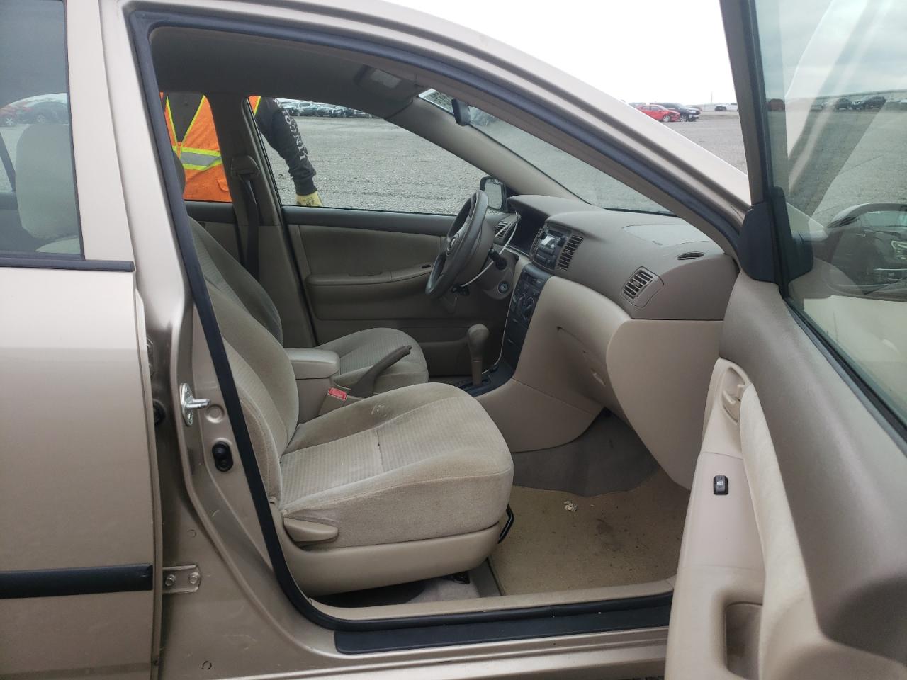Photo 5 from auction – 2005 TOYOTA COROLLA CE with VIN 1NXBR32EX5Z410860