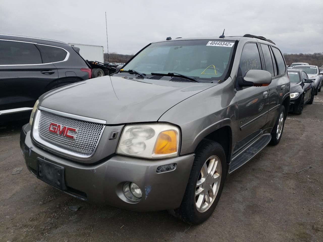 Photo 2 from auction – 2005 GMC ENVOY DENA with VIN 1GKET63M152322449