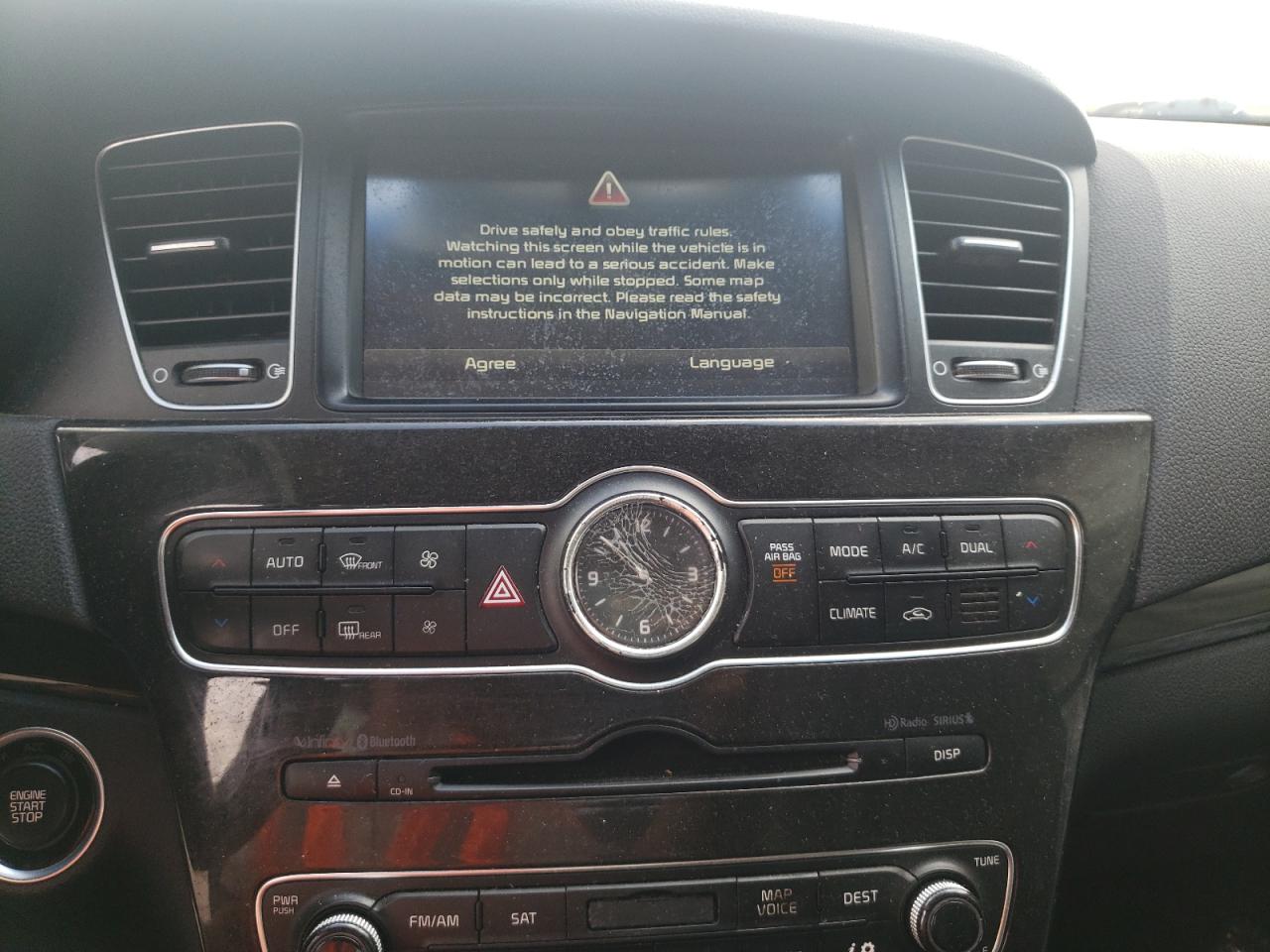 Photo 9 from auction – 2014 KIA CADENZA PR with VIN KNALN4D72E5166878