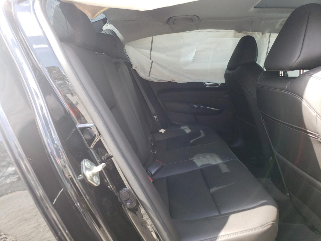 Photo 6 from auction – 2018 ACURA TLX with VIN 19UUB2F36JA002728