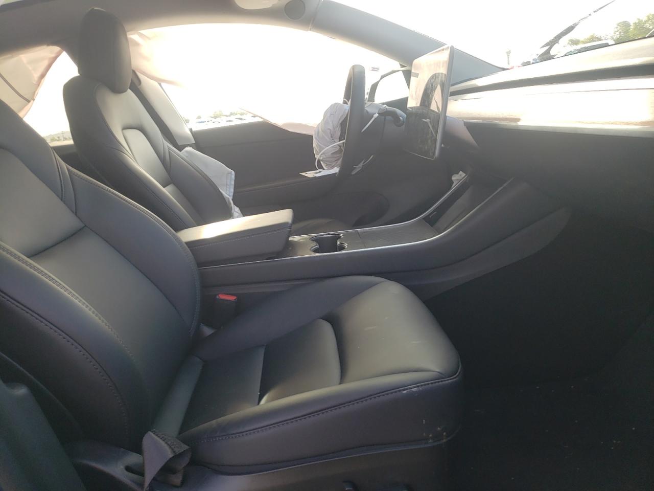 Photo 5 from auction – 2020 TESLA MODEL Y with VIN 5YJYGDEE7LF054282