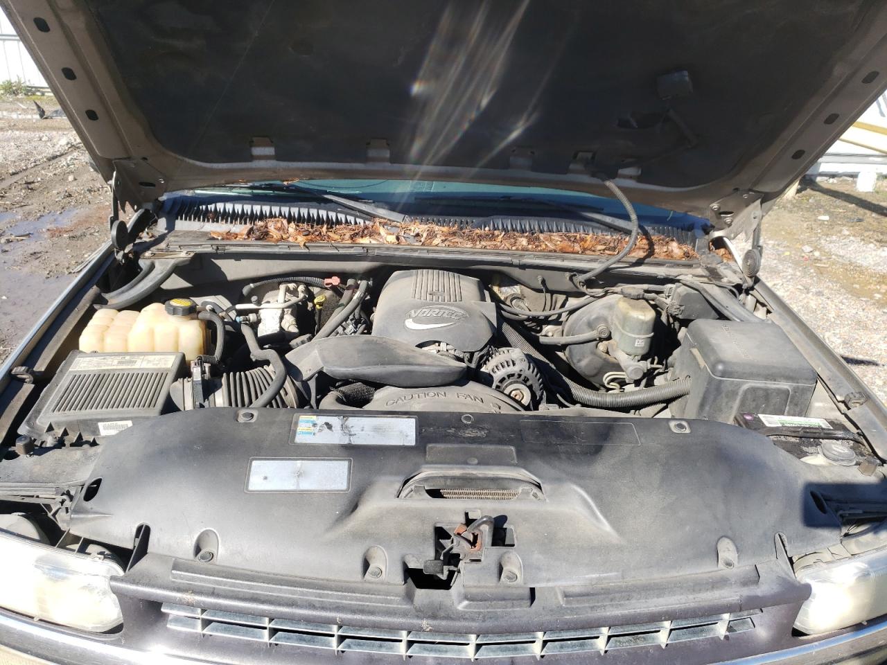 Photo 7 from auction – 2002 CHEVROLET SILVERADO with VIN 1GCEC19V32E109334