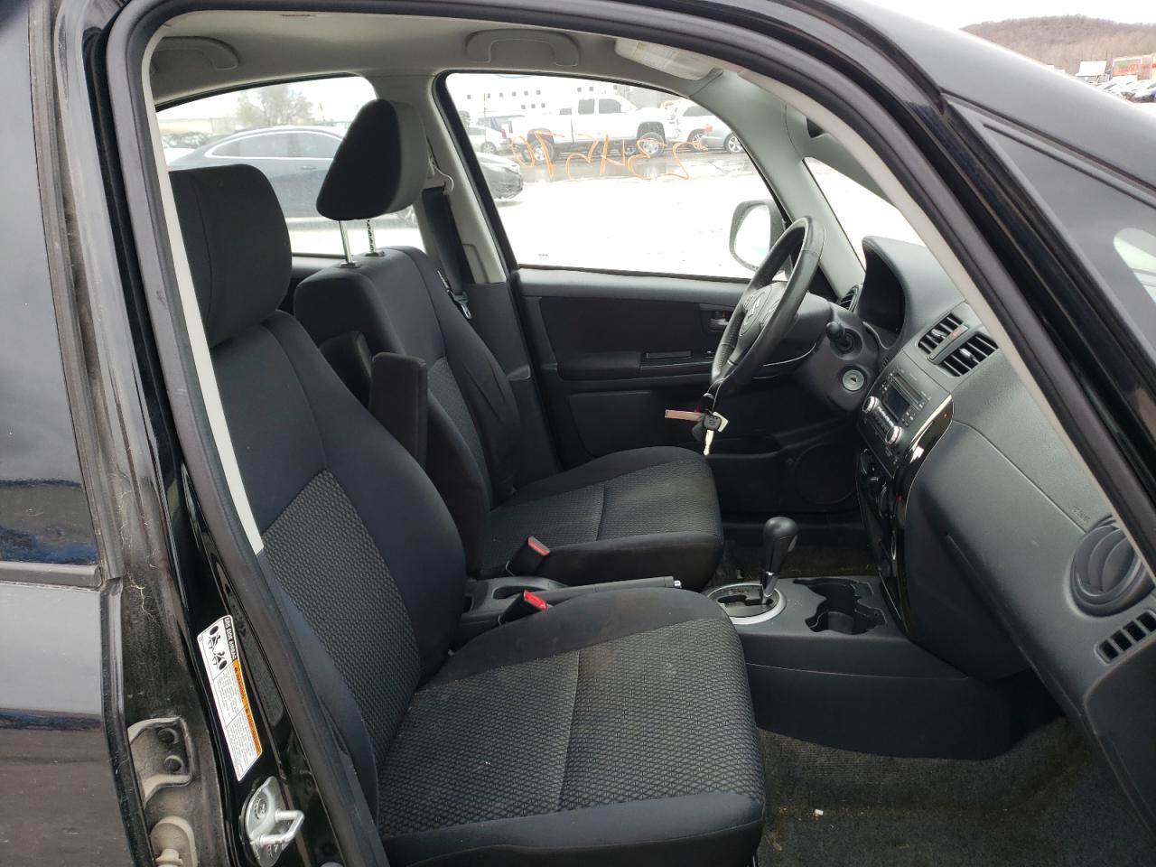Photo 5 from auction – 2013 SUZUKI SX4 LE with VIN JS2YC5A31D6101508