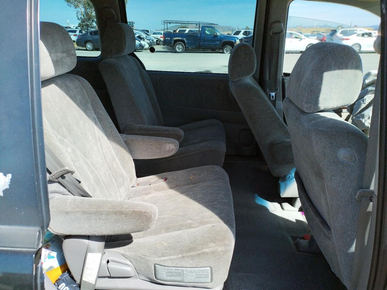 Photo 6 from auction – 2000 MAZDA MPV WAGON with VIN JM3LW28G2Y0110351